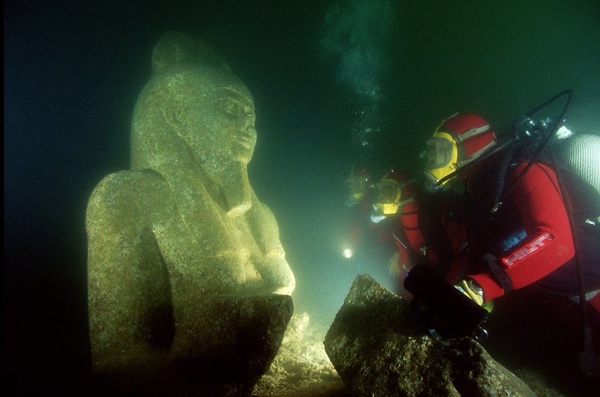 Ausgegraben/ Thonis-Heracleion